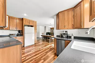 1442 Loraine St, Enumclaw, WA 98022 - Photo 2