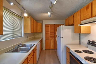 6115 201st Pl NE, Arlington, WA 98223 - Photo 2