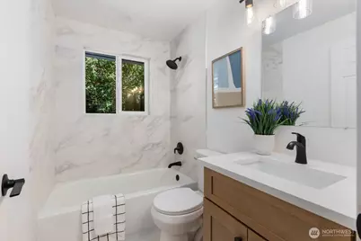 1510 Bradner Place S, Seattle, WA 98144 - Photo 18