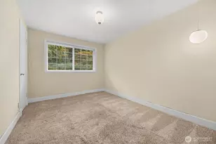 824 NE 194th St, Shoreline, WA 98155 - Photo 10