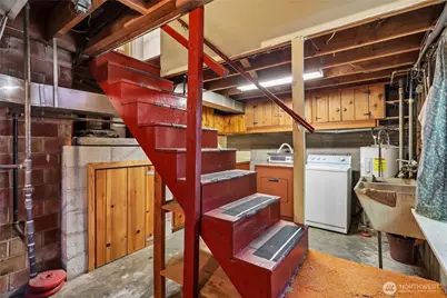 13004 Ambaum Boulevard SW, Burien, WA 98146 - Photo 22