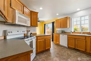 1425 Spruce St, Lynden, WA 98264 - Photo 12