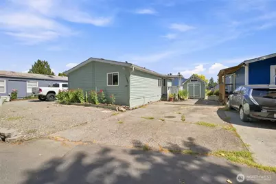 11509 20th Avenue Ct E #32, Tacoma, WA 98445 - Photo 2