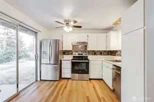 982 SW Shannon Dr, Port Orchard, WA 98367 - Photo 8