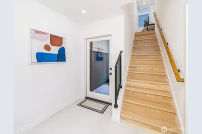 12056 20th Avenue NE, Seattle, WA 98125 - Photo 4