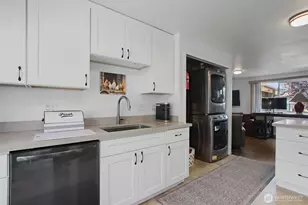 9007 10th St NE, Lake Stevens, WA 98258 - Photo 14