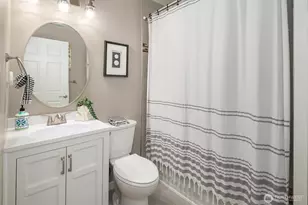 15656 Main St, Bellevue, WA 98008 - Photo 16