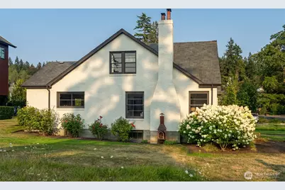 4569 Point White Drive NE, Bainbridge Island, WA 98110 - Photo 26