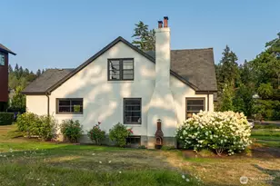 4569 Point White Dr NE, Bainbridge Island, WA 98110 - Photo 26