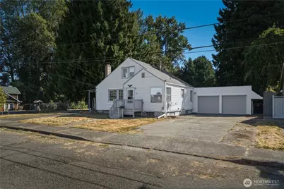 825 8th St NW, Puyallup, WA 98371 - Photo 2