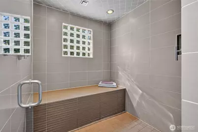 2518 E Roy Street, Seattle, WA 98112 - Photo 26