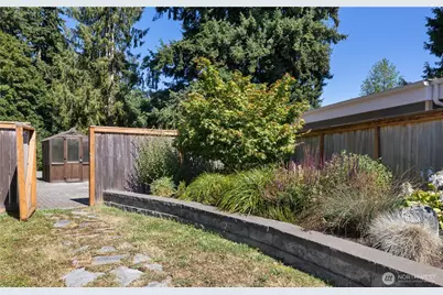 21903 42nd Place W, Mountlake Terrace, WA 98043 - Photo 24
