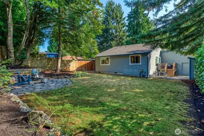 13715 26th Avenue NE, Seattle, WA 98125 - Photo 18