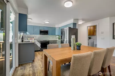 13715 26th Avenue NE, Seattle, WA 98125 - Photo 8