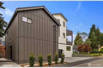 9024 Corliss Avenue N #B, Seattle, WA 98103 - Photo 30