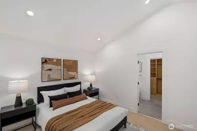 9024 Corliss Avenue N #B, Seattle, WA 98103 - Photo 14