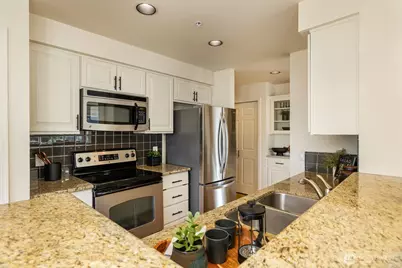 1762 NW 57th Street #403, Seattle, WA 98107 - Photo 8