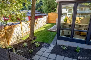 2011 NE 123rd St, Seattle, WA 98125 - Photo 30