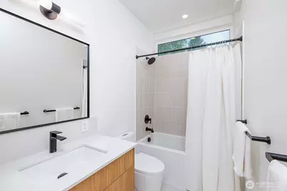 2011 NE 123rd Street, Seattle, WA 98125 - Photo 28