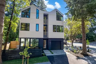 2011 NE 123rd St, Seattle, WA 98125 - Photo 4