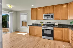 7813 Melrose Ln SE, Snoqualmie, WA 98065 - Photo 6