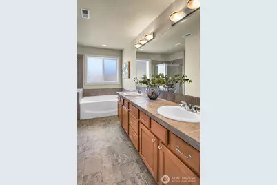 7813 Melrose Lane SE, Snoqualmie, WA 98065 - Photo 12