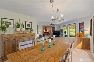 701 175th St SW, Bothell, WA 98012 - Photo 10