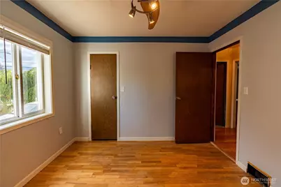 113 12th Street SW, Puyallup, WA 98371 - Photo 12
