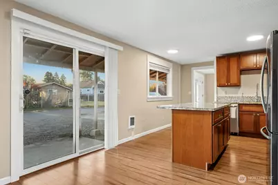 2554 S J Street, Tacoma, WA 98405 - Photo 8