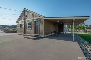 2331 NW Columbia Ave, East Wenatchee, WA 98802 - Photo 4
