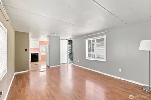 2424 S 260th St, Kent, WA 98032 - Photo 2
