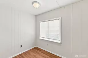 2424 S 260th St, Kent, WA 98032 - Photo 8