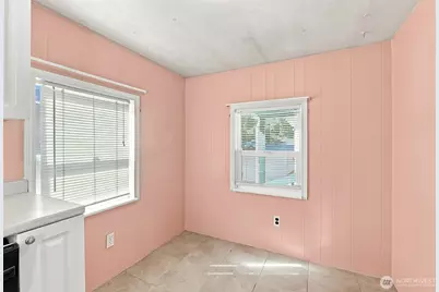 2424 S 260th Street, Kent, WA 98032 - Photo 6