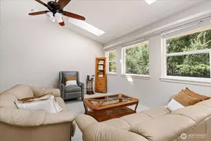 2042 Doe Dr, Oak Harbor, WA 98277 - Photo 4