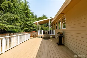 2042 Doe Dr, Oak Harbor, WA 98277 - Photo 22