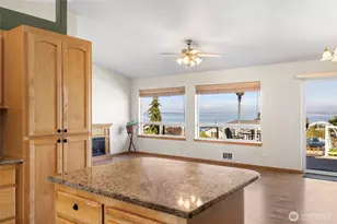 1500 Carol St, Camano Island, WA 98282 - Photo 14