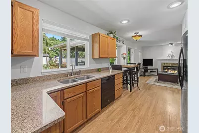11004 209th Avenue E, Bonney Lake, WA 98391 - Photo 12