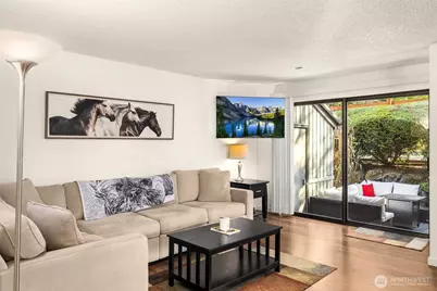 3400 108th Place NE #2, Bellevue, WA 98004 - Photo 6