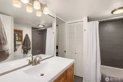 3400 108th Place NE #2, Bellevue, WA 98004 - Photo 20