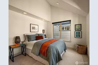 9613 Roosevelt Way NE #B, Seattle, WA 98115 - Photo 18