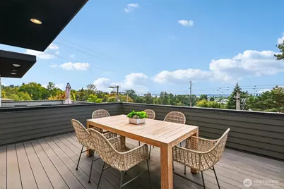 8710 112th Avenue NE #B, Kirkland, WA 98033 - Photo 30