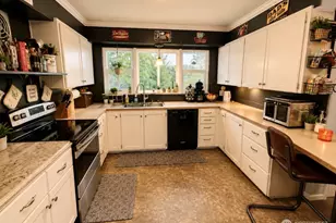 233 E 2nd St, Tonasket, WA 98855 - Photo 4