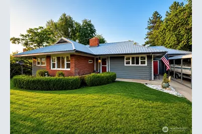 233 E 2nd Street, Tonasket, WA 98855 - Photo 2