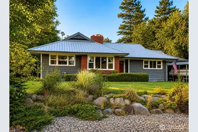 233 E 2nd Street, Tonasket, WA 98855 - Photo 1