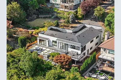 8340 Avalon Drive, Mercer Island, WA 98040 - Photo 4