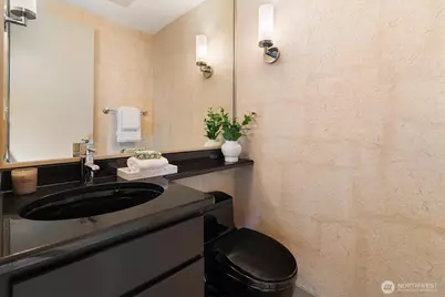 101 NW 58th Street #12, Seattle, WA 98107 - Photo 20