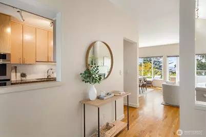 101 NW 58th Street #12, Seattle, WA 98107 - Photo 6