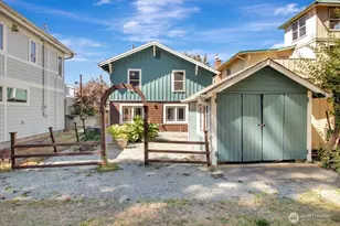 92 Utsalady Rd, Camano Island, WA 98282 - Photo 34