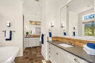 4102 100th Ave SE, Mercer Island, WA 98040 - Photo 16