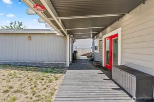 428 S 2nd Pl, Kalama, WA 98625 - Photo 28